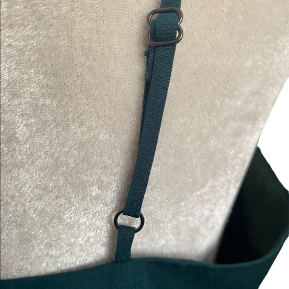 J. Crew Women’s Green Spaghetti Strap Camisole sz 6 - Picture 4 of 6